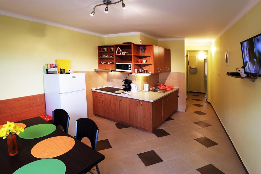 Mars Ii. Apartman Szeged Exterior foto